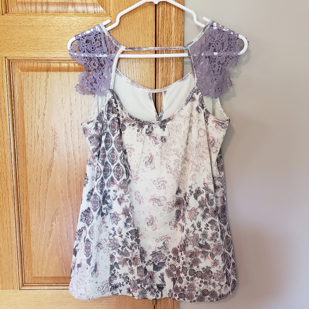 Maurices Tank - Picture 2 of 3